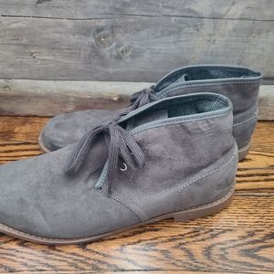 The Gap Grey Chukka Boot Size 9 (men's)
